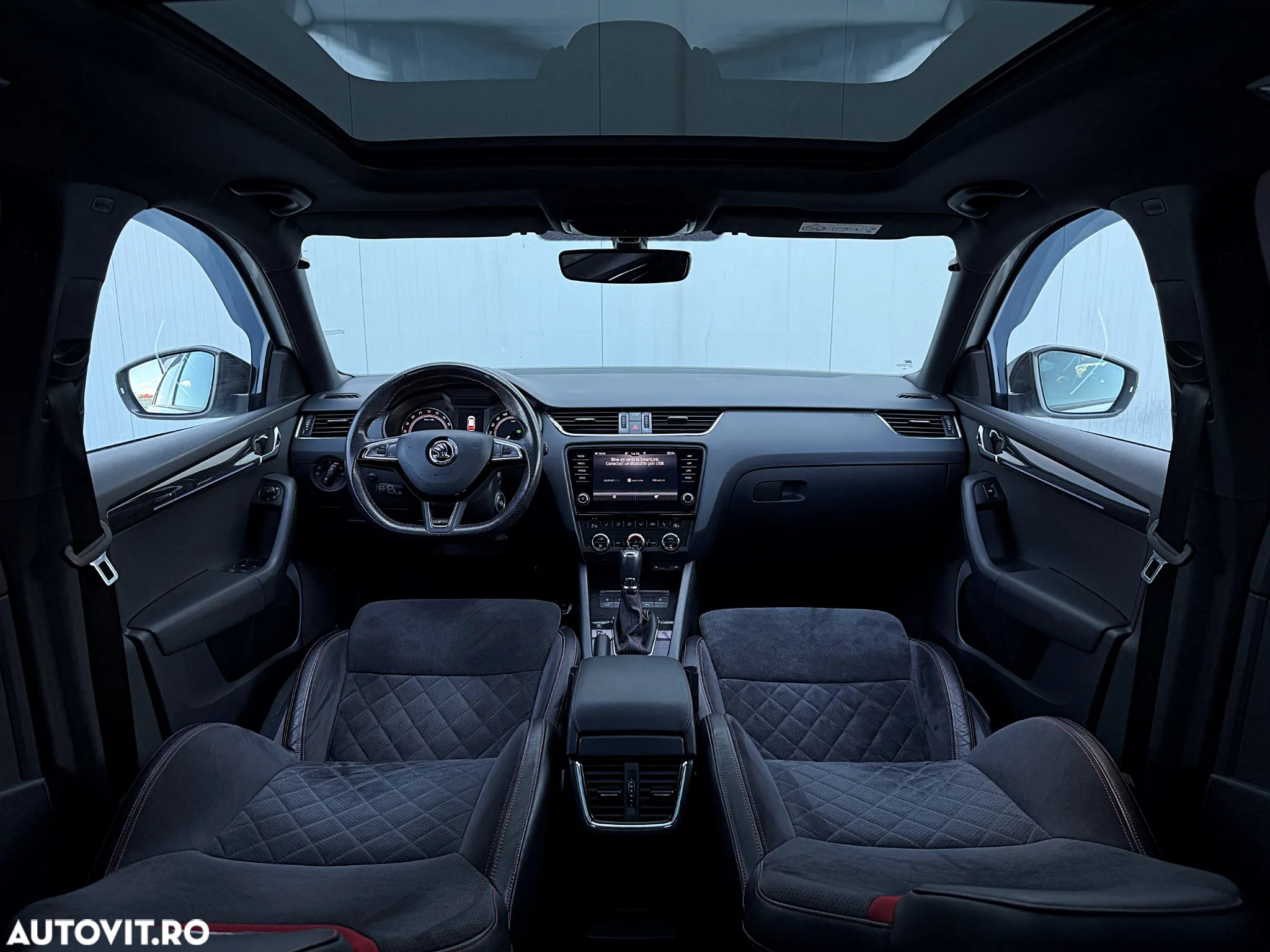 Skoda Octavia 2.0 TDI DSG RS - 5