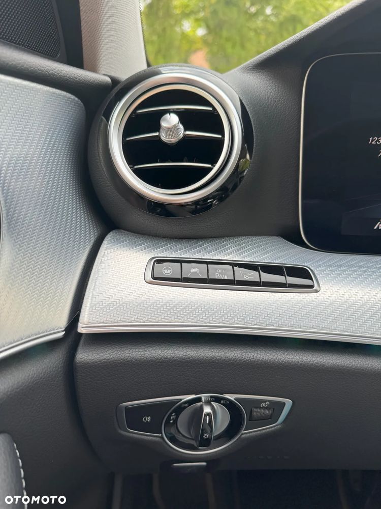 Mercedes-Benz Klasa E - 8