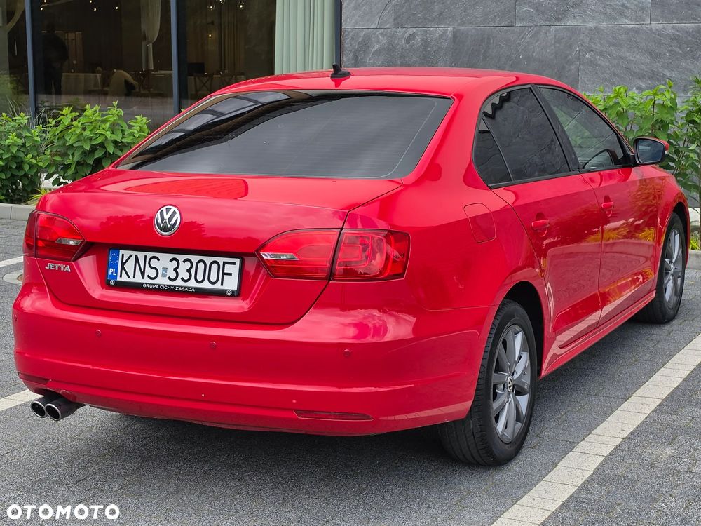 Volkswagen Jetta - 12