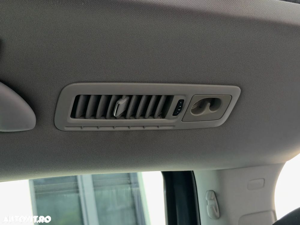 Volkswagen Sharan - 16