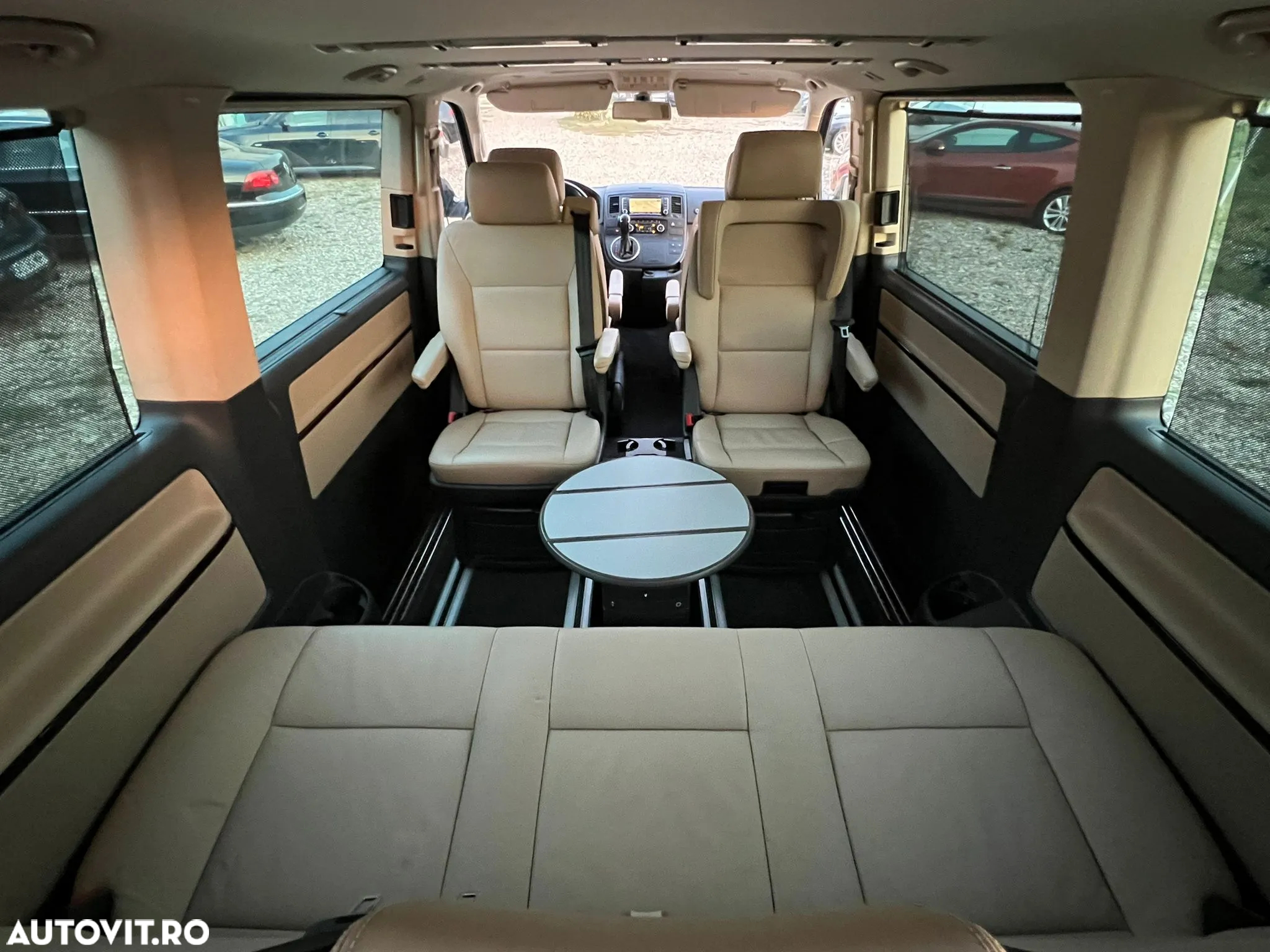 Volkswagen Multivan - 4