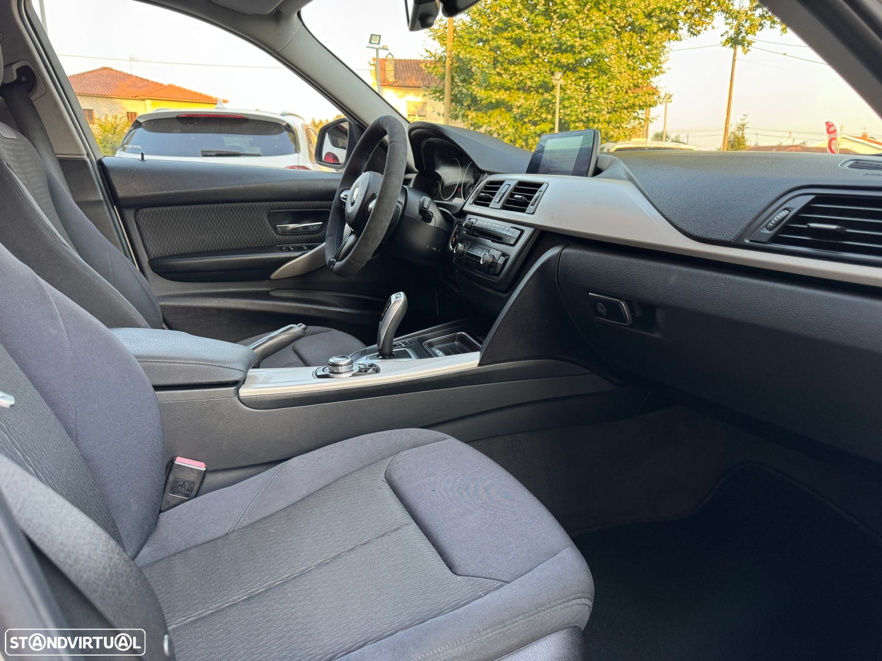 BMW 320 d Touring Auto Line Modern - 14