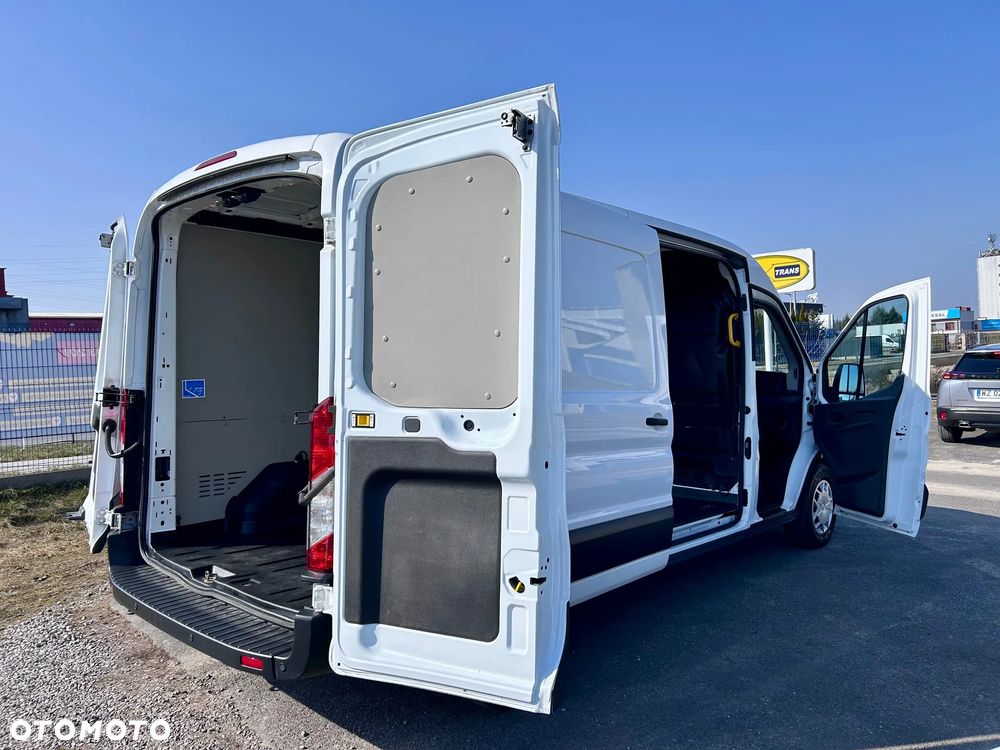 Ford Transit - 26