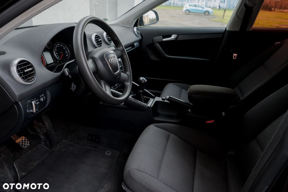 Audi A3 Sportback 1.6 Attraction - 15