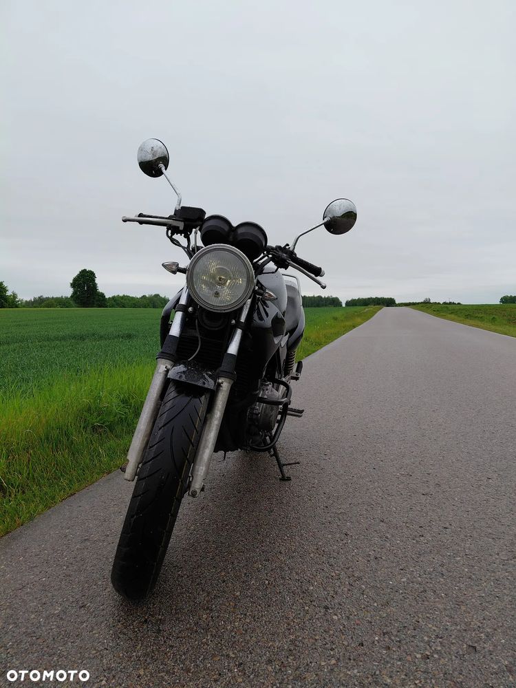Honda CB - 2
