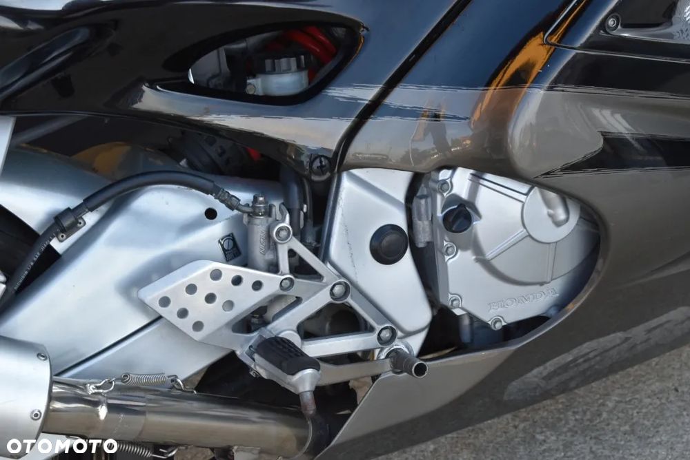 Honda CBR - 33