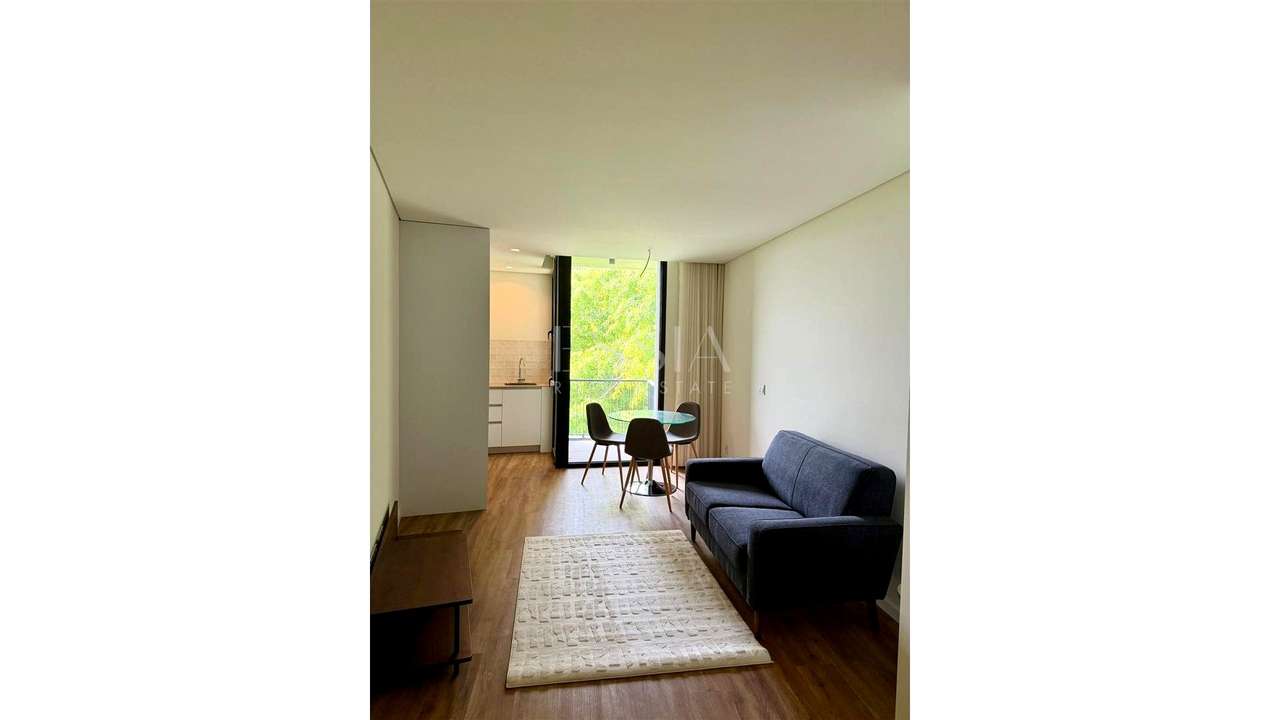 T1 Varanda Lugar Garagem | Apartamento Campo Alegre  T1 Arrendar Porto - Grande imagem: 4/14