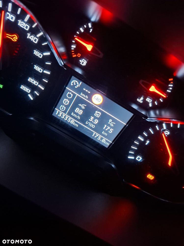 Peugeot Rifter Long 1.5 BlueHDI GT Line S&S - 9