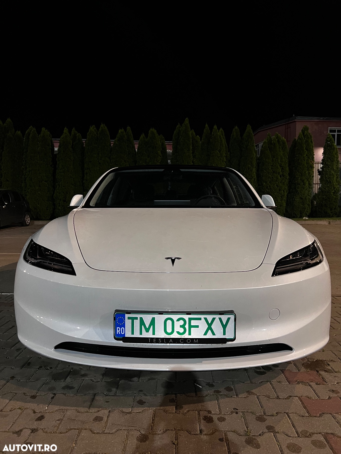 Tesla Model 3 - 3