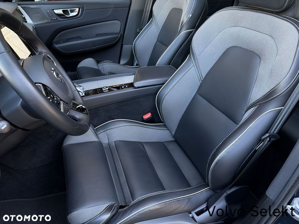 Volvo XC 60 - 25