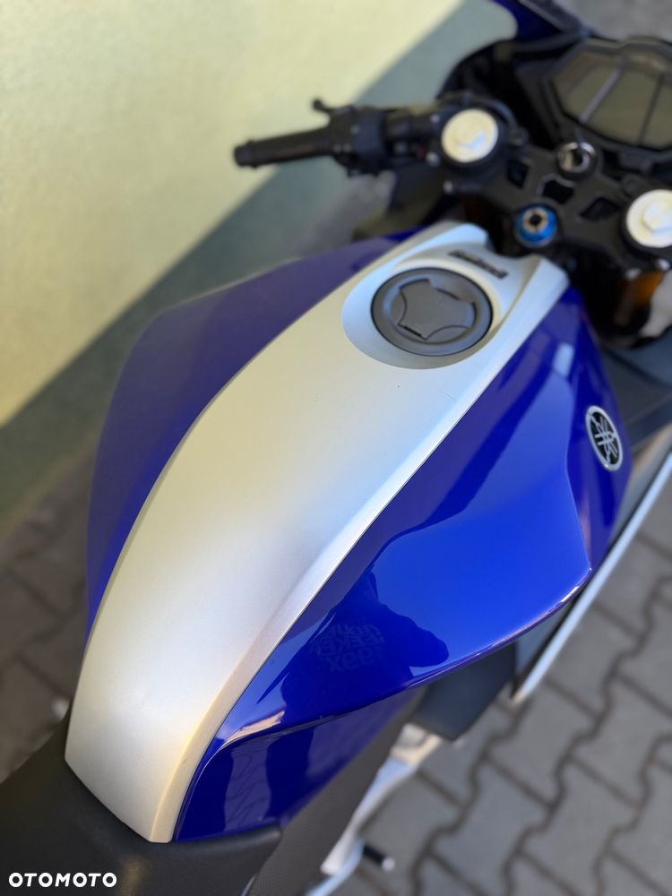 Yamaha YZF - 16