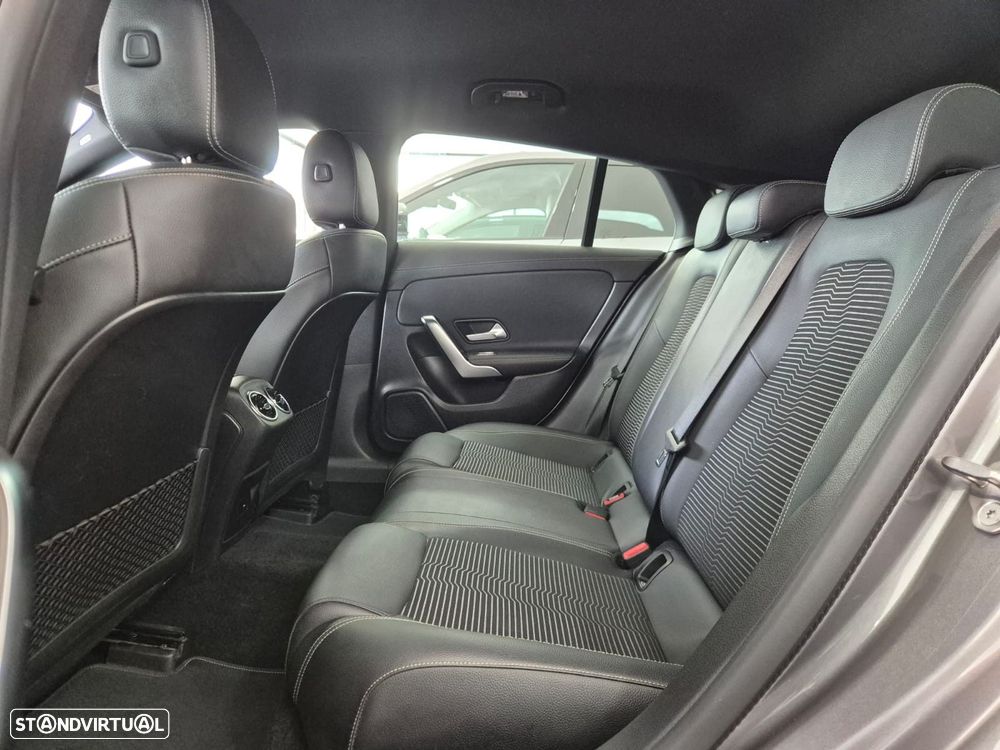 Mercedes-Benz CLA 250 e Shooting Brake Style Plus - 12