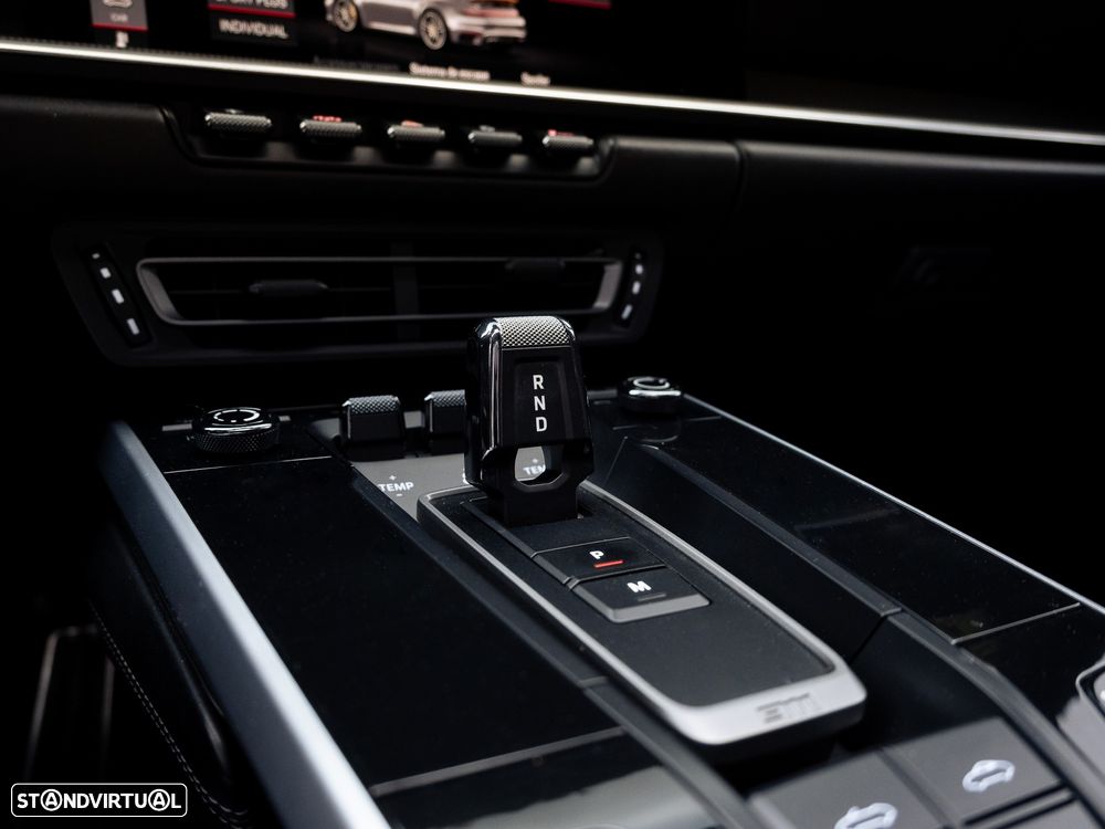 Porsche 911 (992) Turbo S PDK - 42