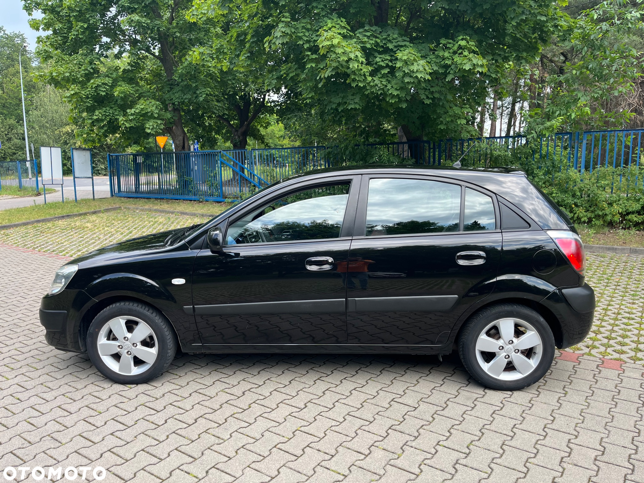 Kia Rio - 3