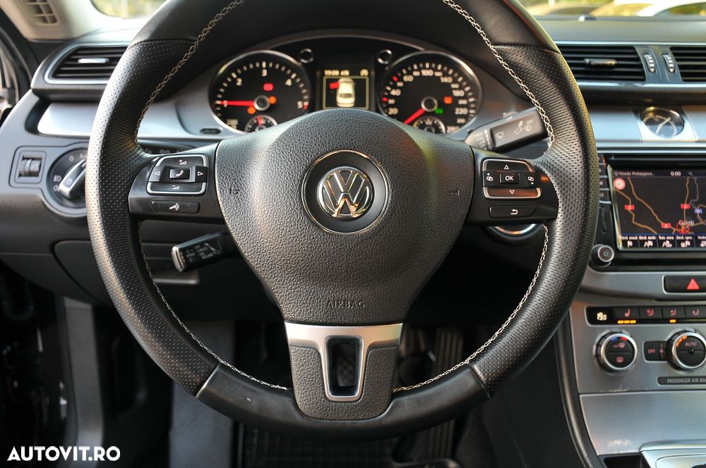 Volkswagen Passat CC - 22