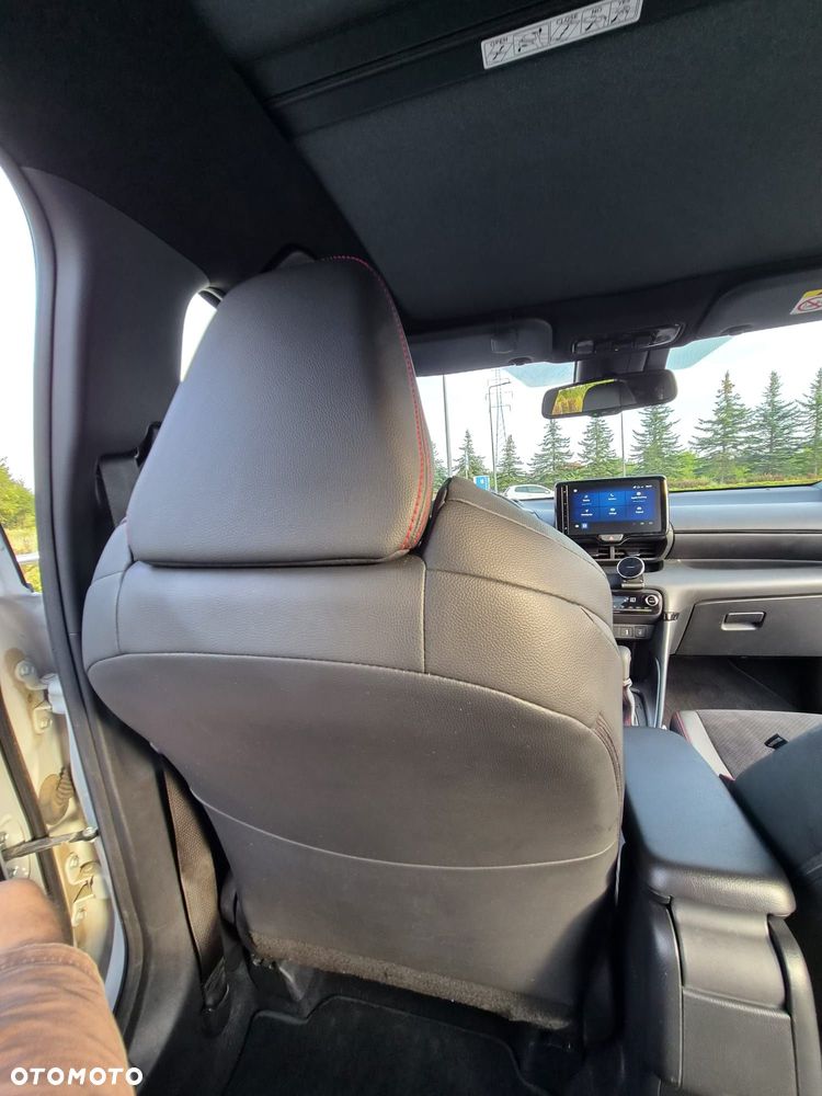 Toyota Yaris - 25