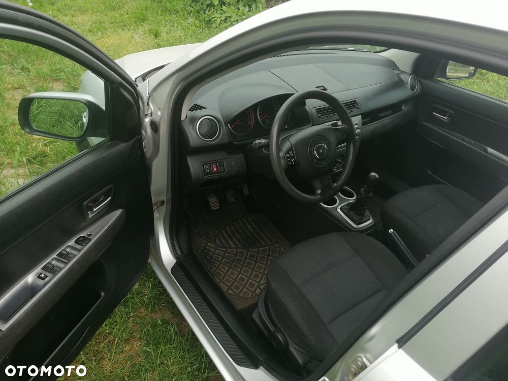 Mazda 2 - 3