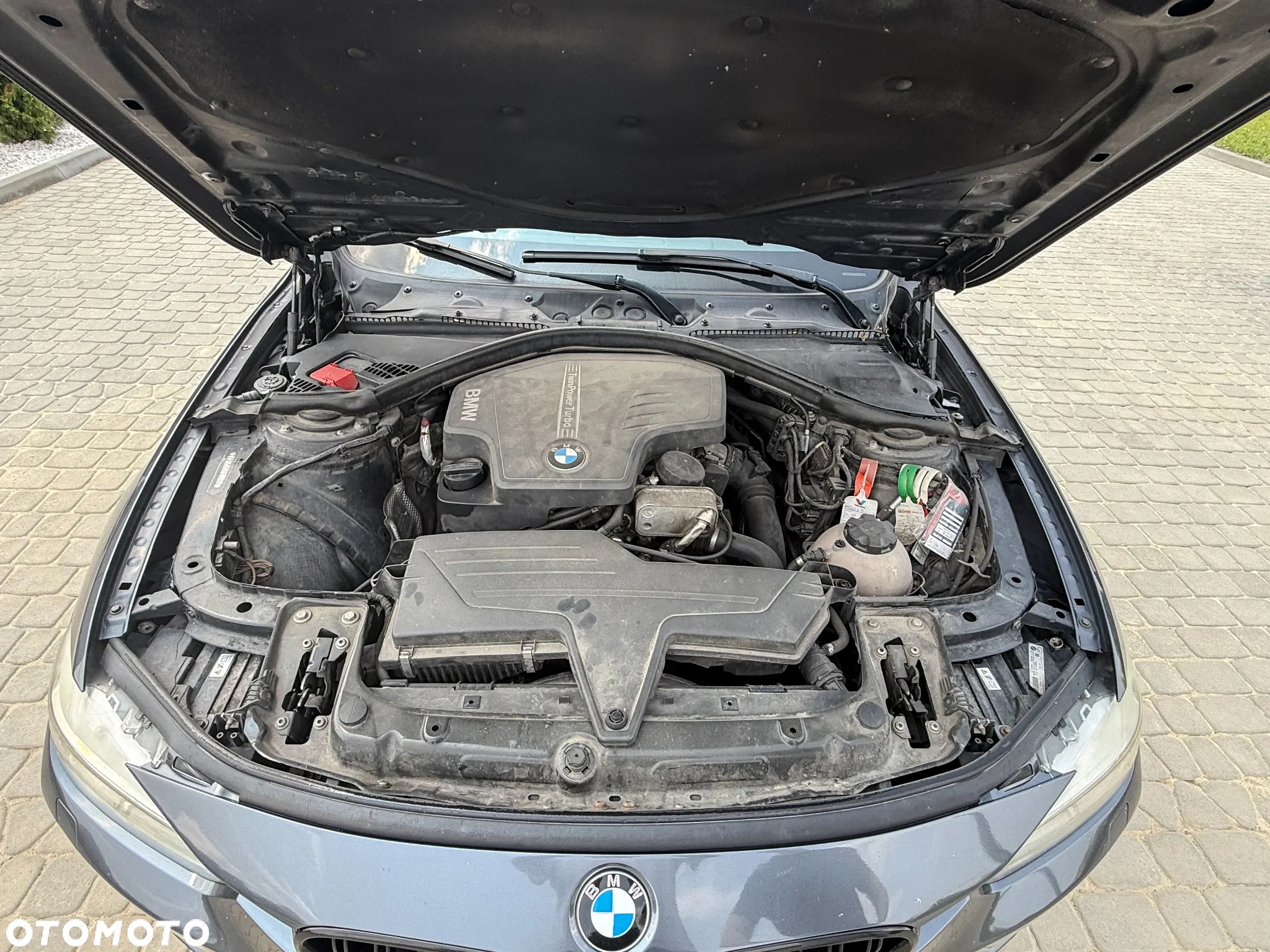 BMW Seria 3 320i - 17