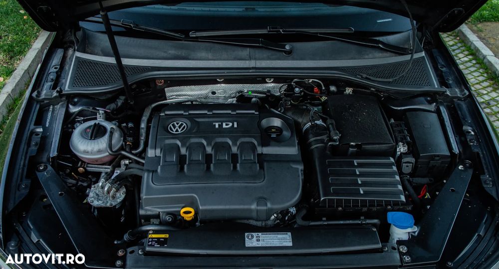 Volkswagen Passat 2.0 TDI SCR Highline - 9