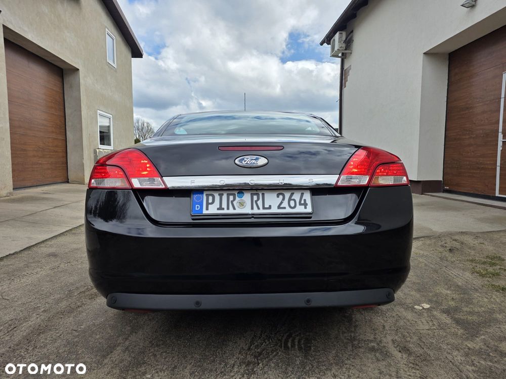 Ford Focus 2.0 16V Titanium - 34