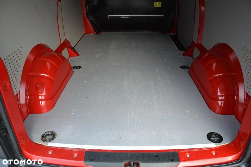 Volkswagen Transporter - 29