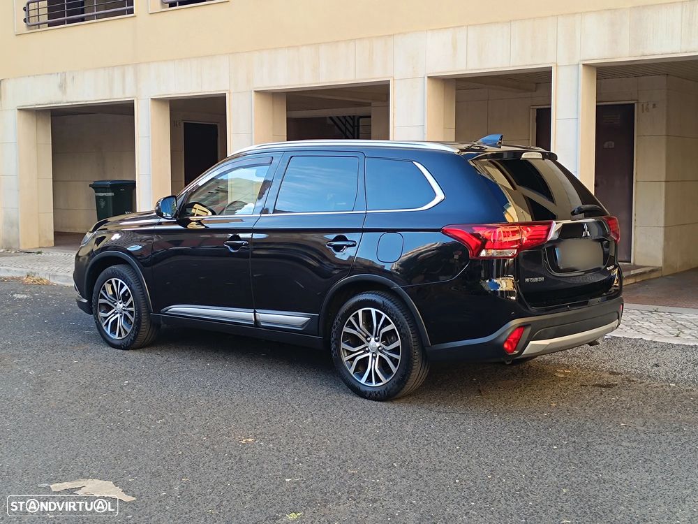 Mitsubishi Outlander 2.2 DI-D Instyle Navi - 5