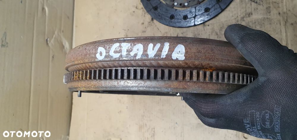 Sprzęgło dwumas tarcza docisk komplet Skoda Octavia II 2.0 FSI 03G141025E - 3