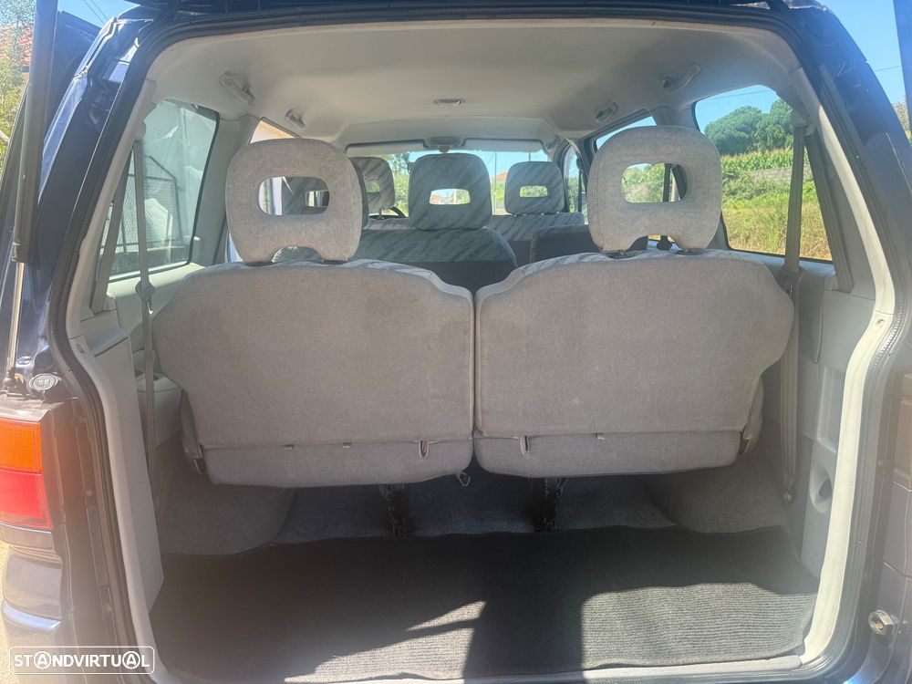 Mitsubishi Space Gear 2.5 TD GLX - 18