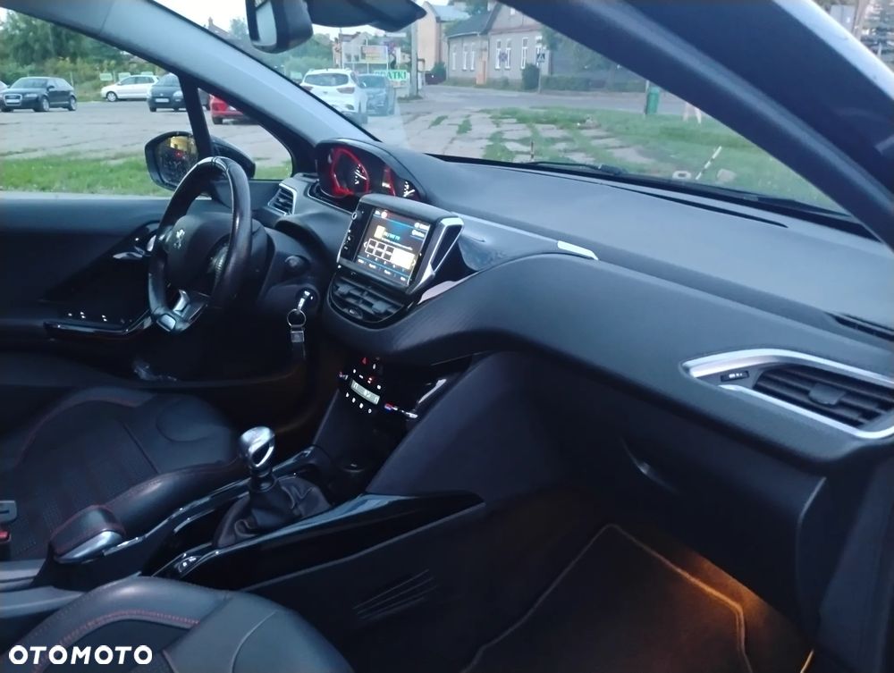 Peugeot 2008 BlueHDi FAP 120 STOP & START GT-Line Edition - 8