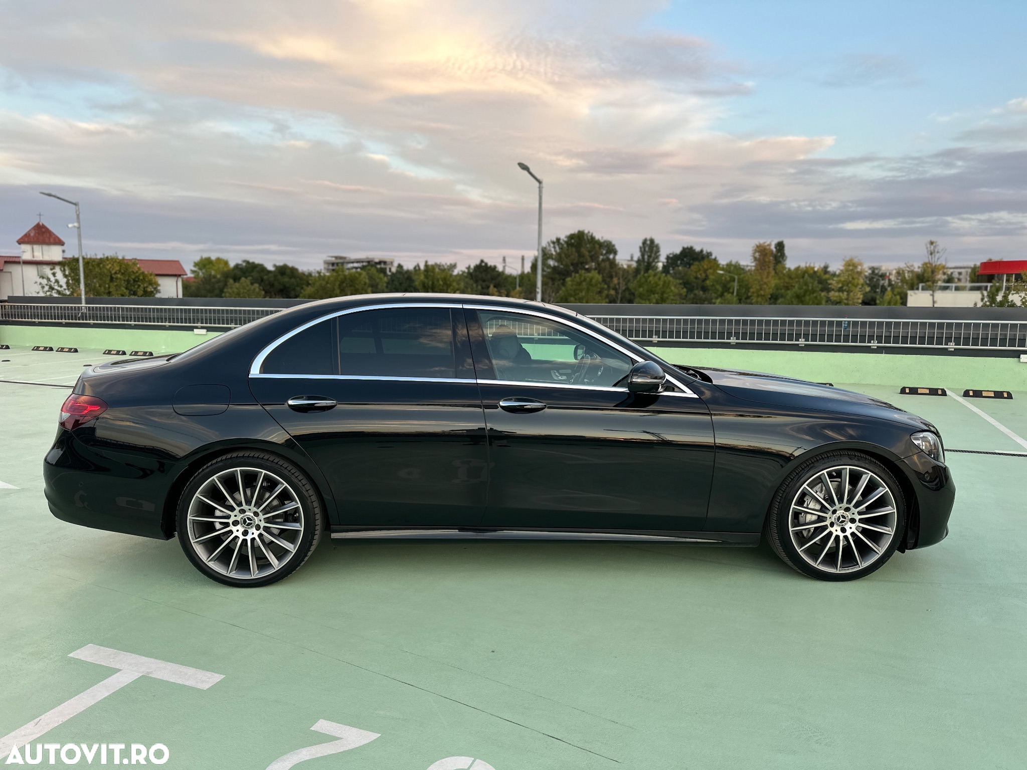 Mercedes-Benz E 220 d Aut. - 9
