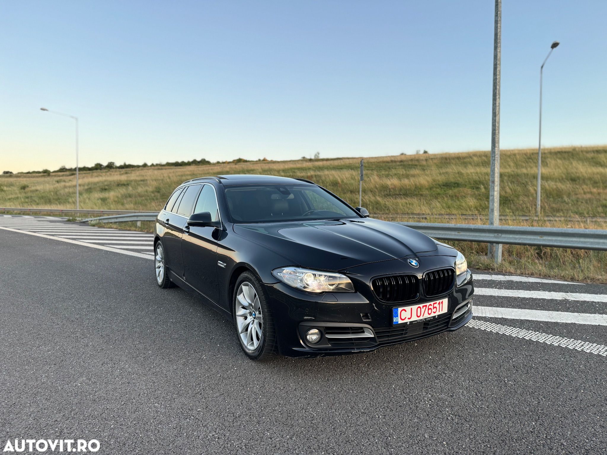 BMW Seria 5 520d Touring Aut. - 1