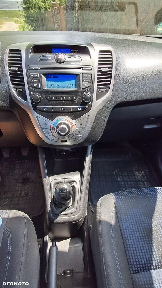 Kia Venga 1.6 CVVT Dream Team Edition - 9