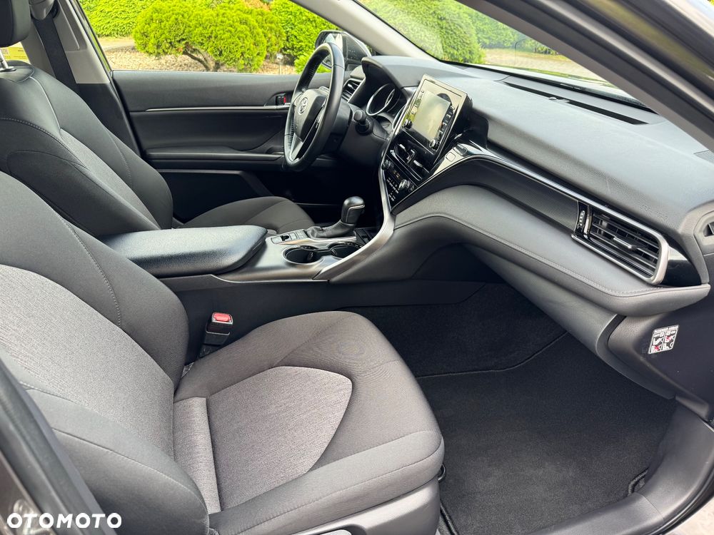 Toyota Camry 2.5 Hybrid Comfort CVT - 17