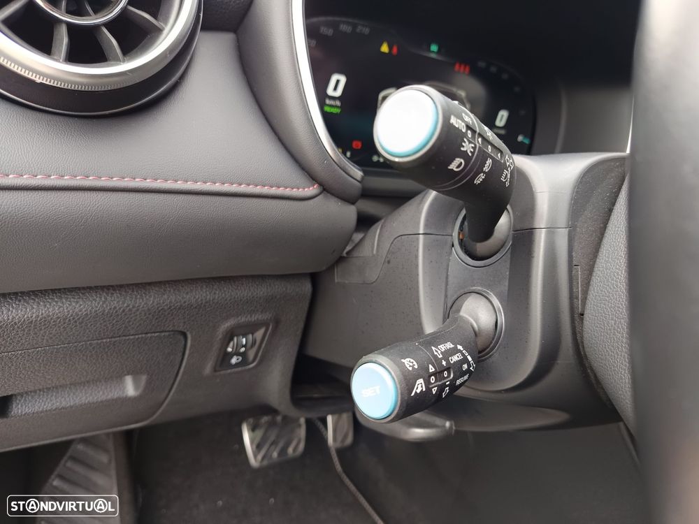 MG EHS 1.5 T-GDI Plug-in Hybrid Luxury - 36