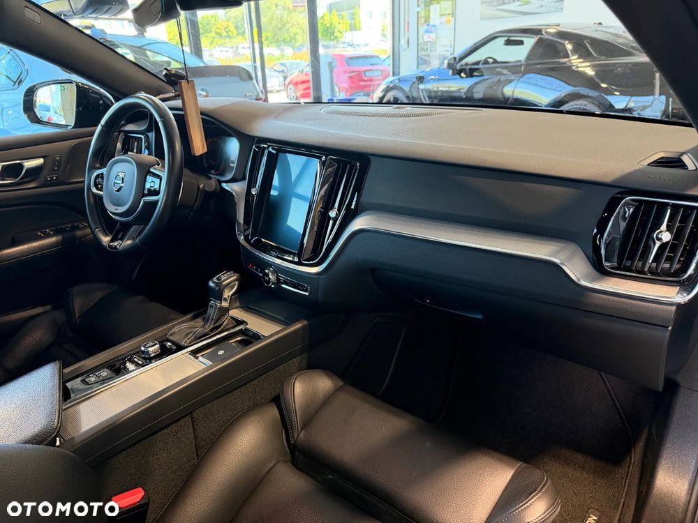 Volvo S60 T4 R-Design - 19