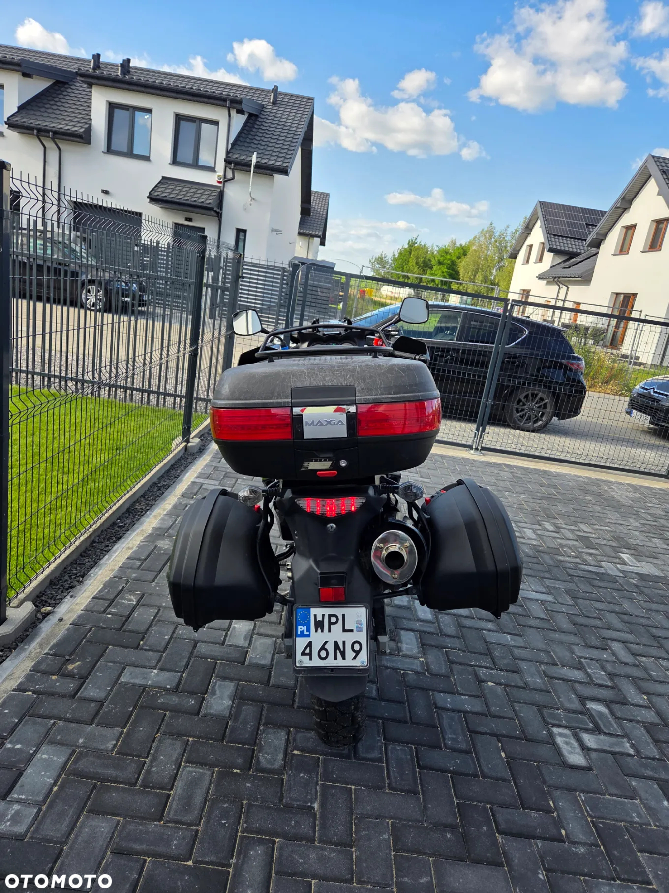 Suzuki V-STROM - 4