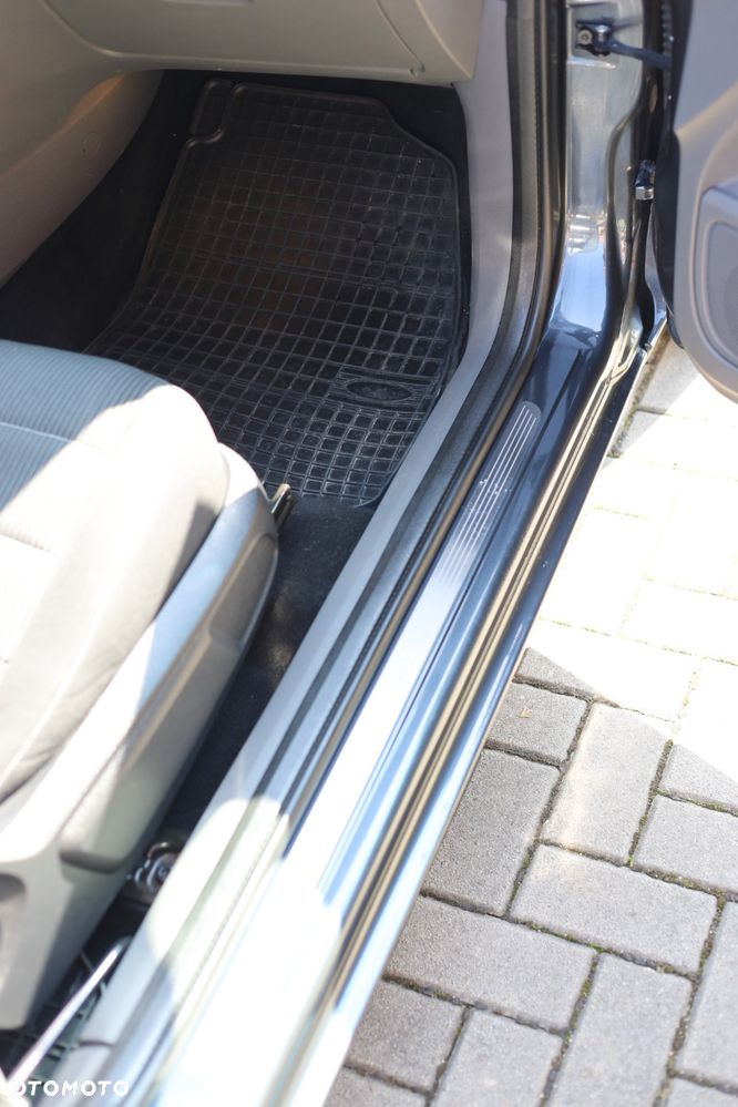 Ford Focus 1.8 Titanium - 28