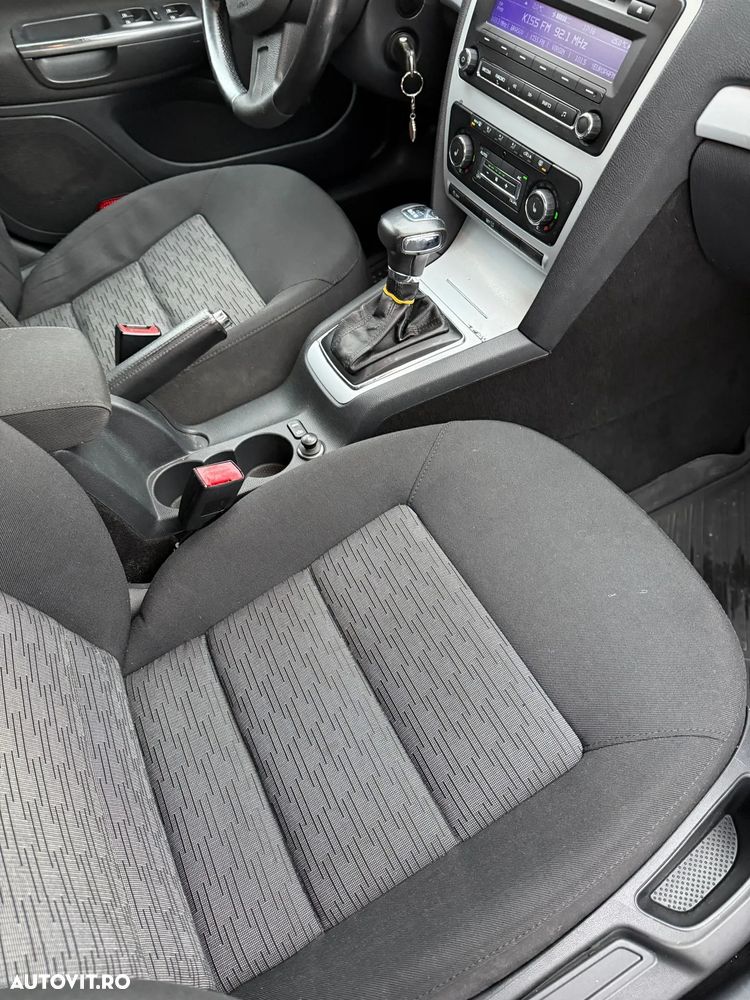 Skoda Octavia 1.6 TDI DPF DSG Active - 16