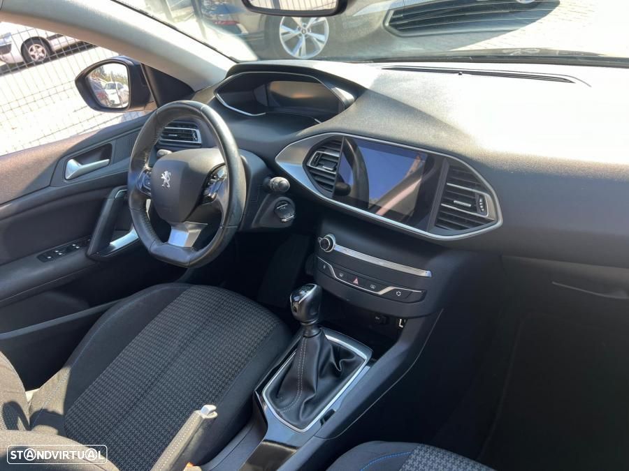 Peugeot 308 1.2 PureTech Active - 8