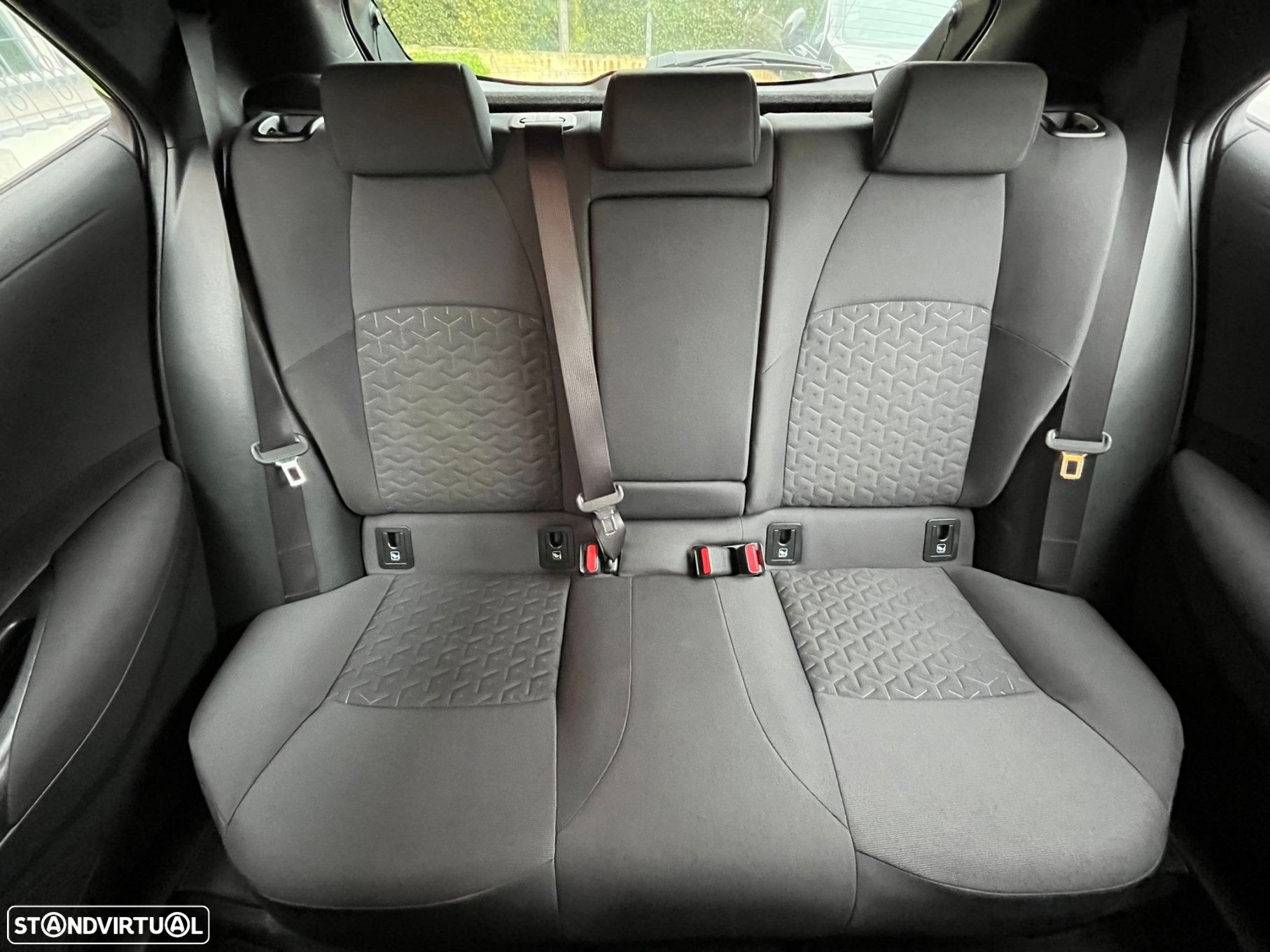 Toyota Corolla 1.2T Active - 13