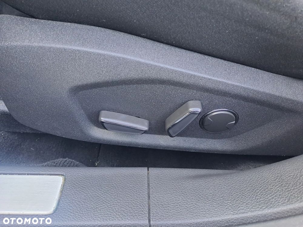 Ford Mondeo 2.0 TDCi Start-Stopp PowerShift-Aut Business Edition - 23