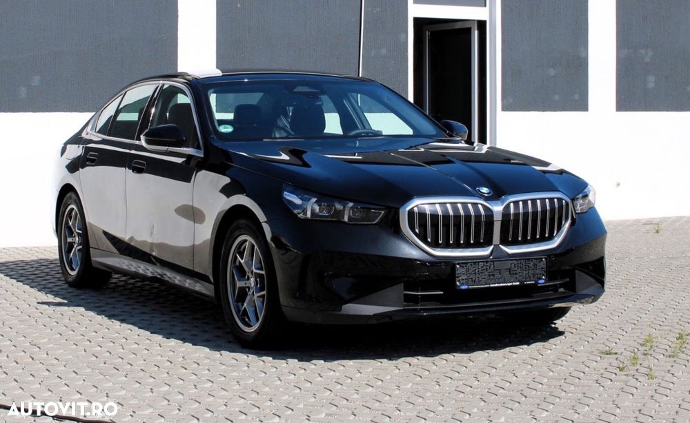 BMW 5 Series 2025 — imagine 36