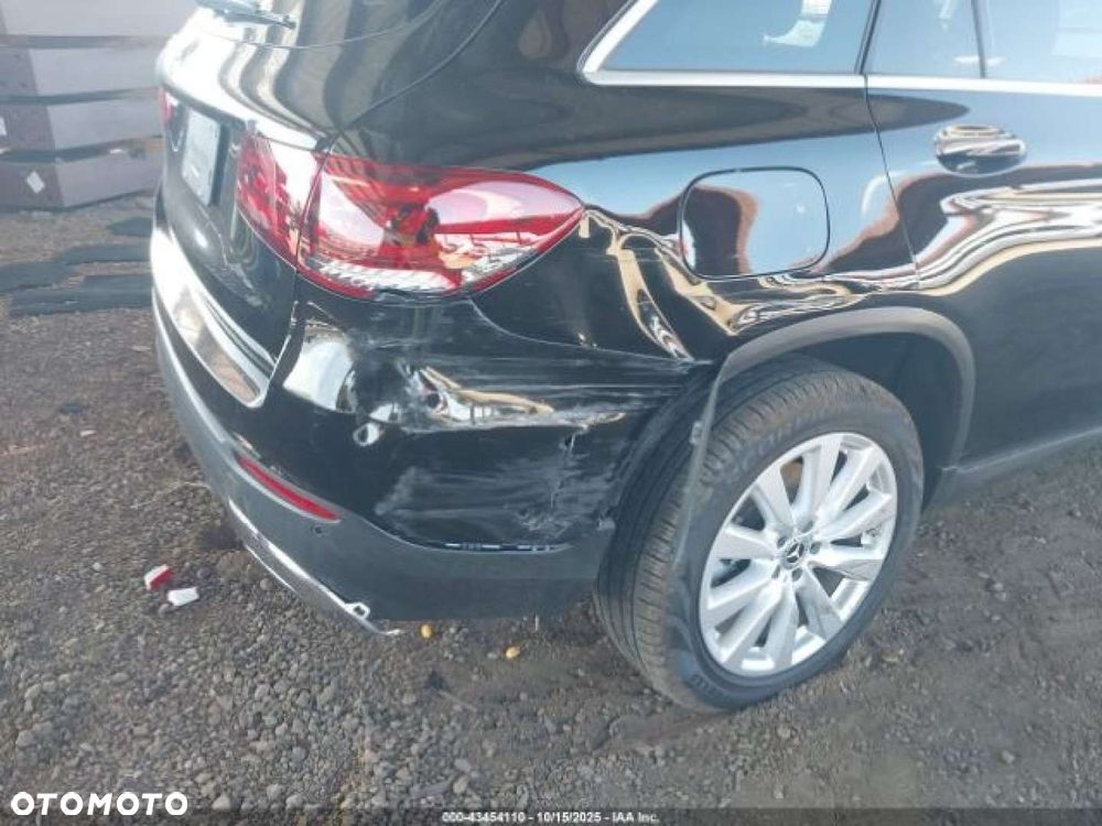 Mercedes-Benz GLC - 9