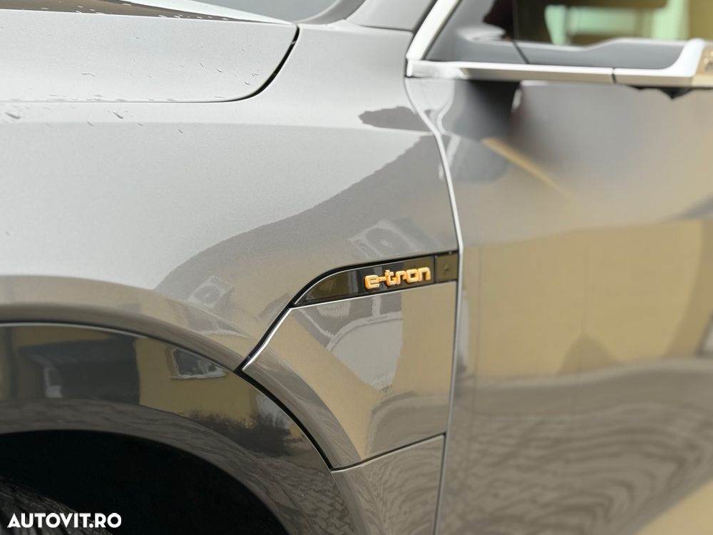 Audi e-tron 55 quattro - 40