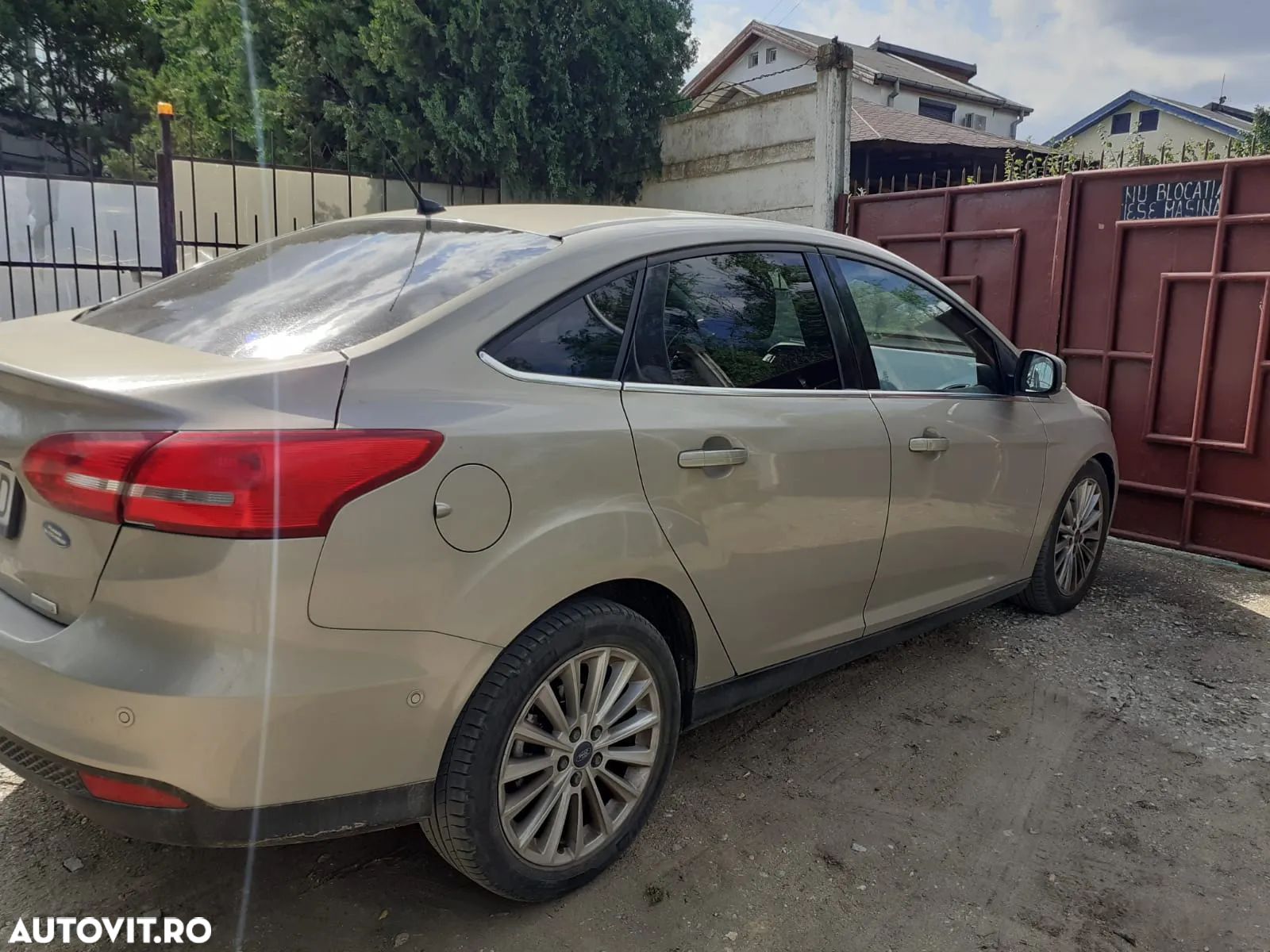 Ford Focus 1.0 EcoBoost Start Stop Titanium - 1