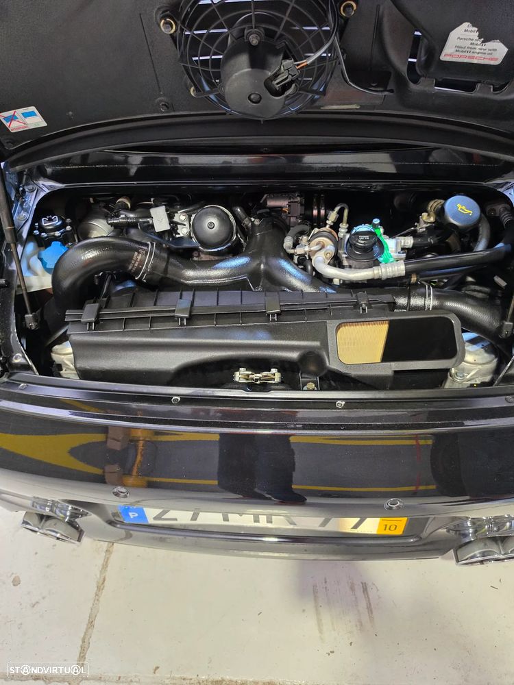 Porsche 911 Série F - 44