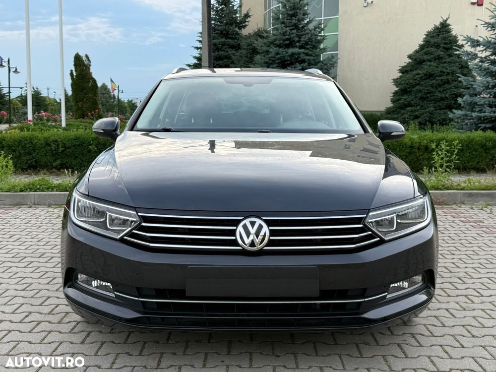 Volkswagen Passat 2.0 TDI DSG Comfortline - 1