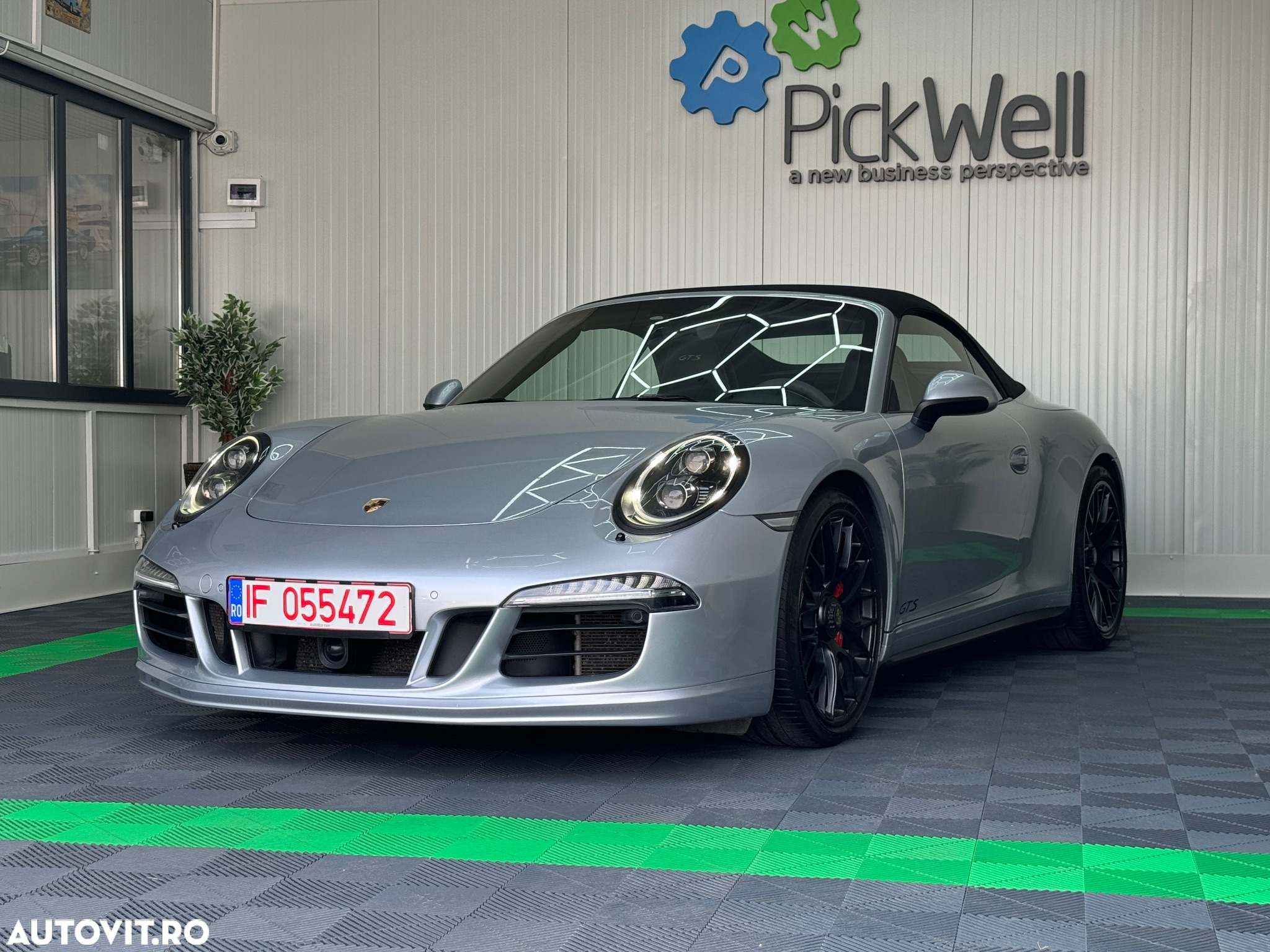 Porsche 911 Carrera GTS Cabriolet PDK - 2