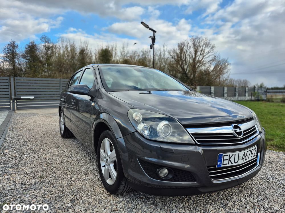 Opel Astra 1.4 Edition 111 Jahre - 2
