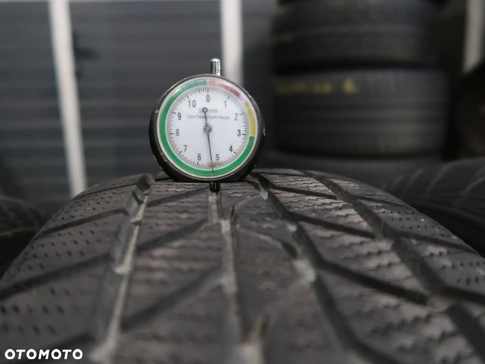 Komplet opon Hankook Winter iCept RS 205/70R15 96T - 3